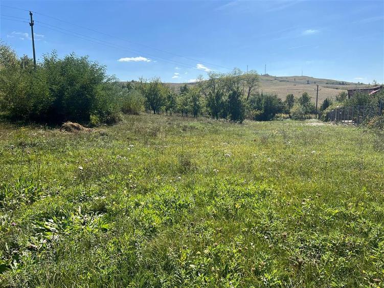 Teren intravilan 2.075 mp, construibil, comuna Drajna, Prahova - 1