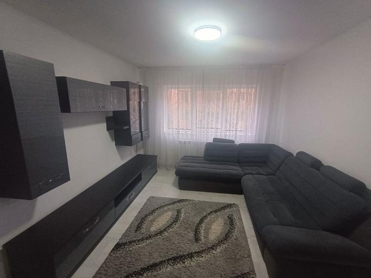 Apartament 3 Camere | Zona George Enescu Curcubeu (Liceul Sportiv) - 1