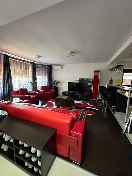 [SECTOR 3] Vila P+1+M cu 5 camere, Teren 182 mp - MOBILATA - - 3