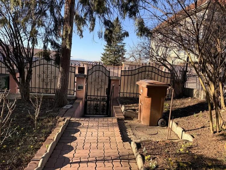 Locuinta moderna in locatie ultracentrala - 9