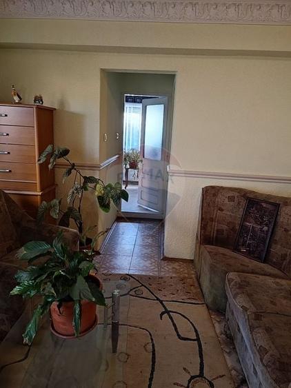 VANZARE SPECIALA Casă / Vilă cu 7 camere, Uverturii MILITARI/Duplex - 3