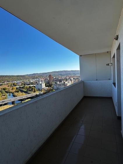 Apartament 3 camere, 72 mp, proaspat renovat si total utilat. - 1