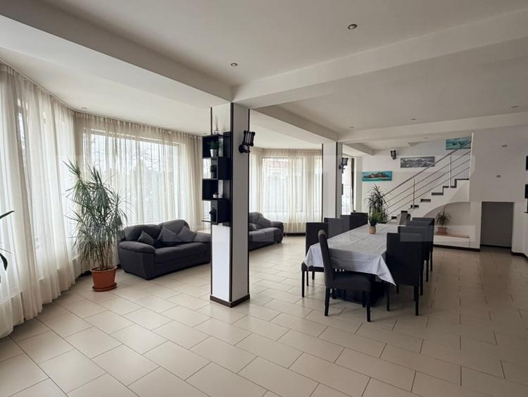 PENSIUNE deosebita in Cheia, Bran–7 camere cu baie proprie la cheie 330.000 EURO - 1