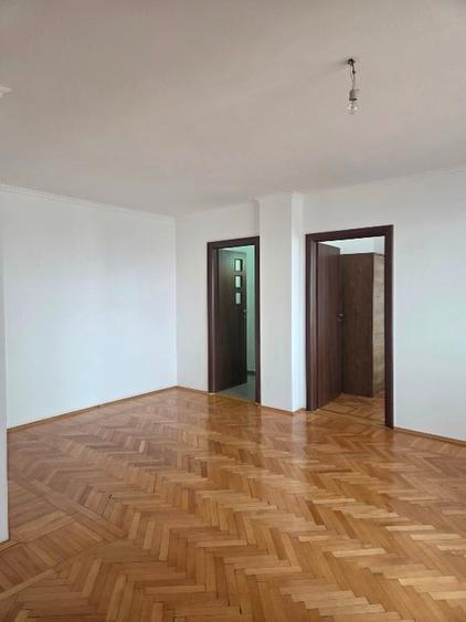 Piata Romana -gura de metrou - 6