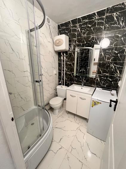 Cameră de cămin cu baie proprie,cu chirias,zona Mihail Sturdza,etaj 1 - 9