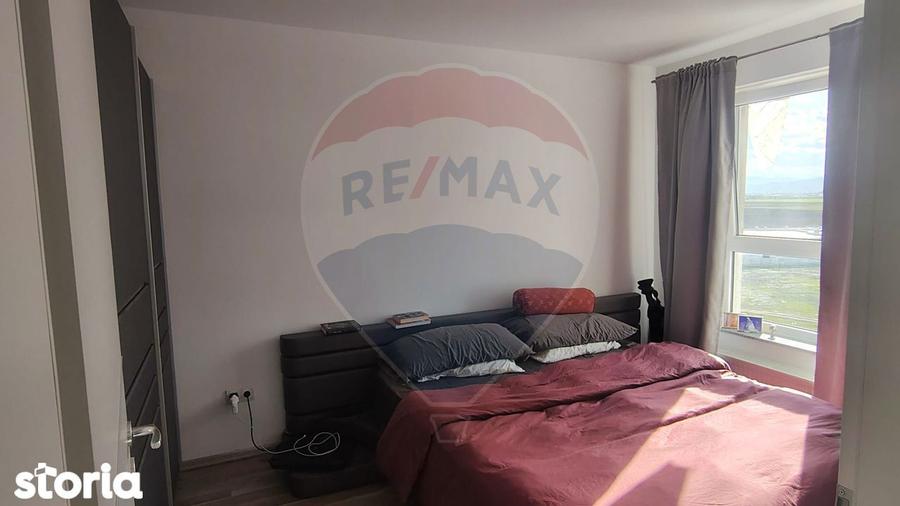 Apartament cu 3 camere de vanzare in Avangarden 3 - 1