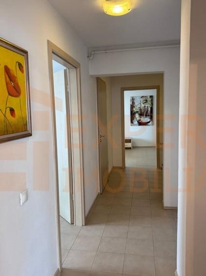 Oportunitate! Apartament 3 camere de vanzare, in Zona Centrala - 9