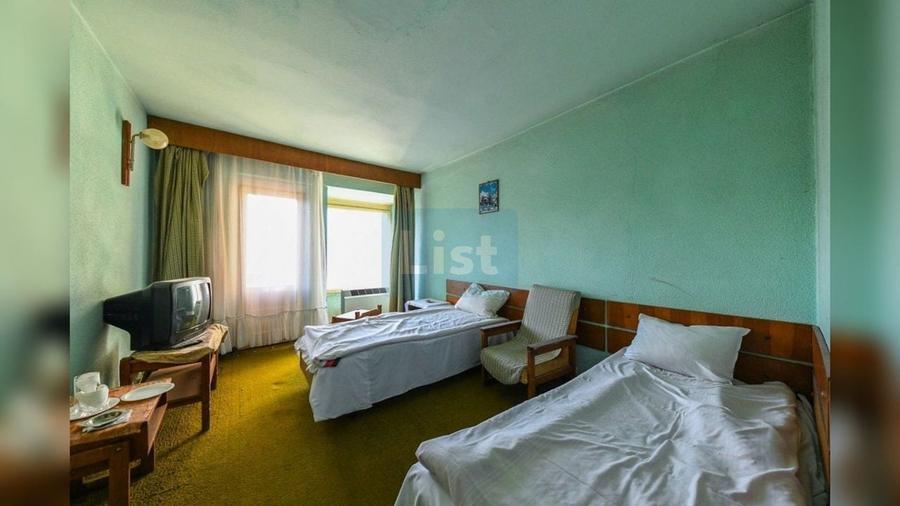 De vanzare Hotel, nefunctional, 70 camere + teren 3590 mp, Dej - 10