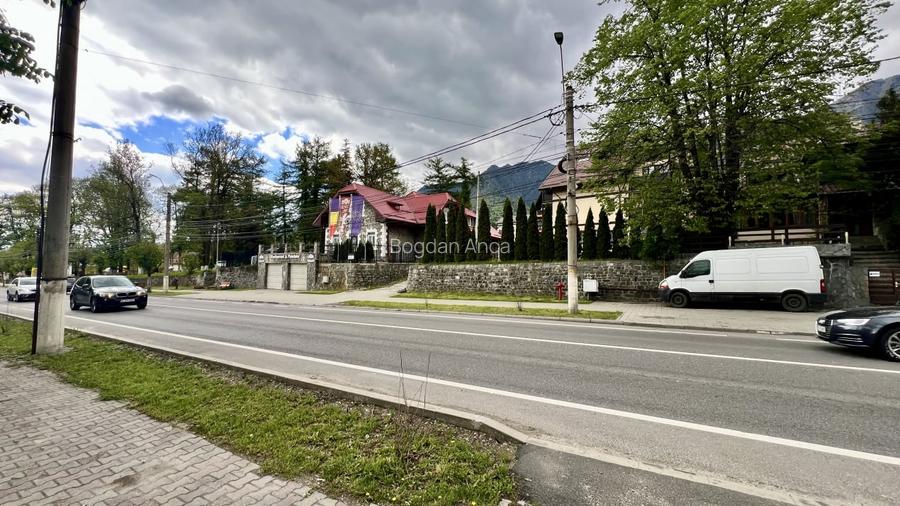 Teren + Cladire - Fostul Padoc al Casei Regale a Romaniei din Statiunea Busteni