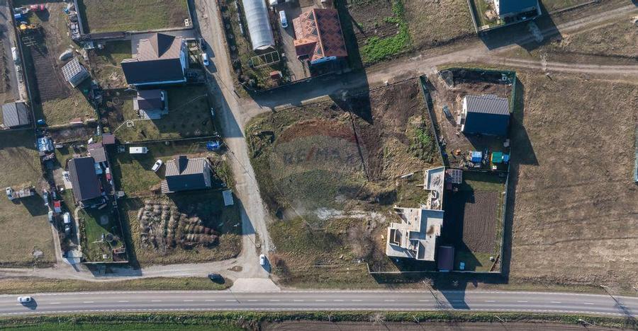 Teren intravilan cu dublu front stradal I Poiana Craitelo... - 3