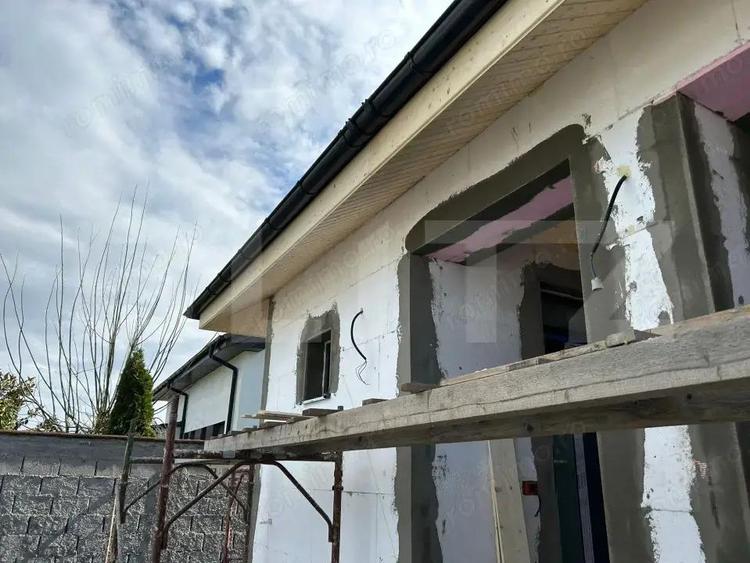 Casa cu 3 dormitoare, 2 bai, toate utilitatile, zona Selgros - 4