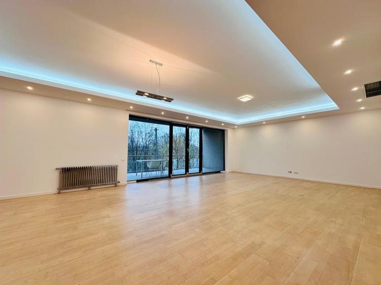 4 Camere || Decomandat || 4 Bai || 3 Terase - 2