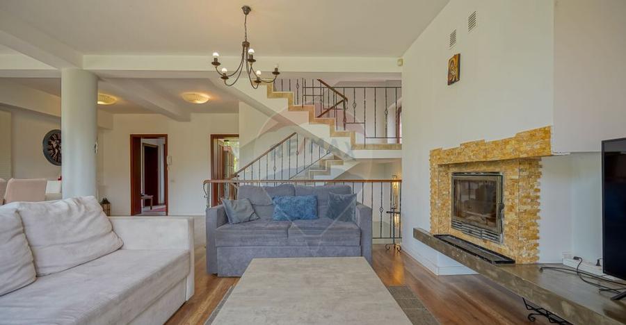 VILA PANORAMICA PE DRUMUL POIENII PRIVELISTI UNICE ASU... - 11