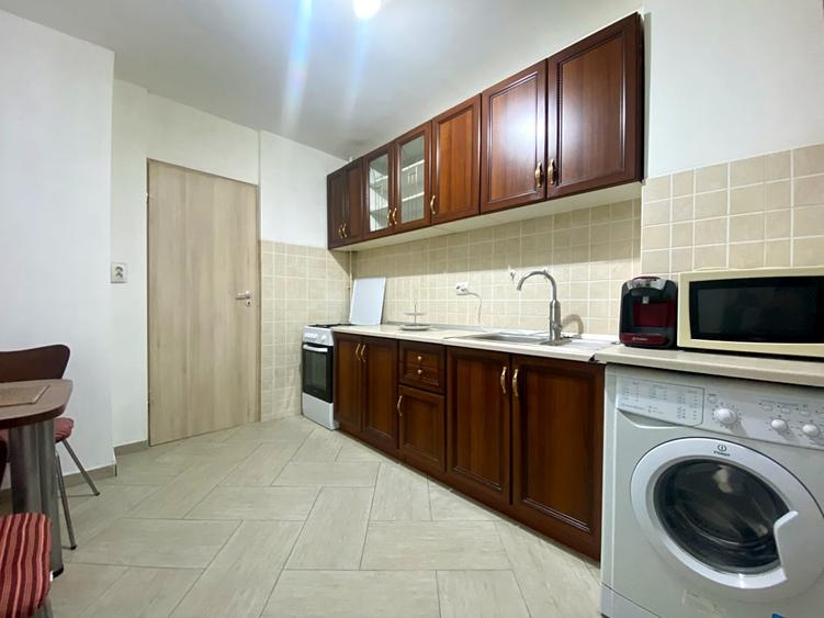 Apartament cu 2 camere decomandat în Tineretului