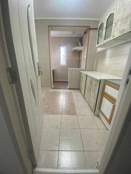 VAND APARTAMENT CU 2 CAMERE TGLINA 2 ZONA RENO - 1