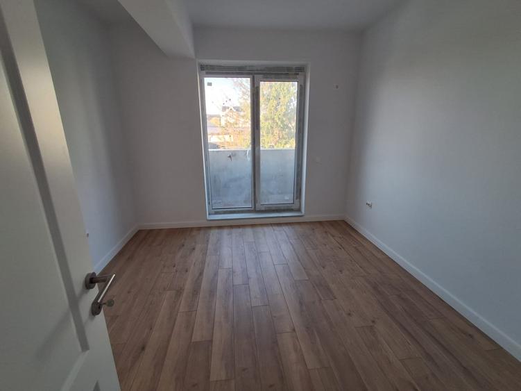 Acte gata - mutare directa - 3 camere la Metrou Aparatorii Patriei Berceni - 13