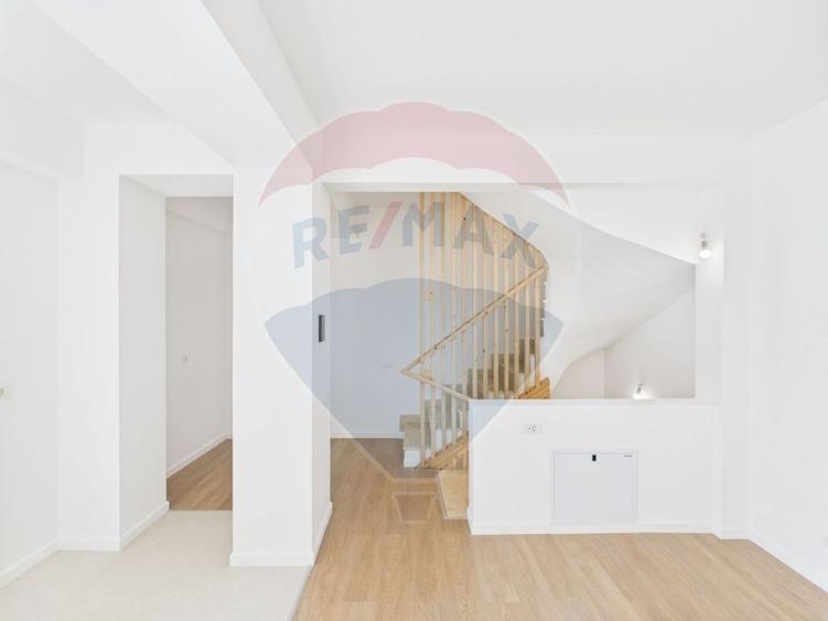 De vanzare| Apartament 4 camere si o terasa | Nobil Residence - 3