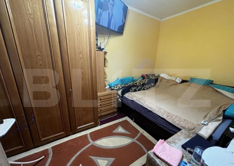 Apartament de vanzare, cu 3 camere, 48 mp, zona Micro 14 - 1