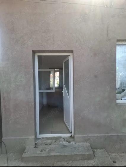 Vand casa comuna Ciocanesti , Judetul Calarasi ,Pret Negociabil 1200mp - 1
