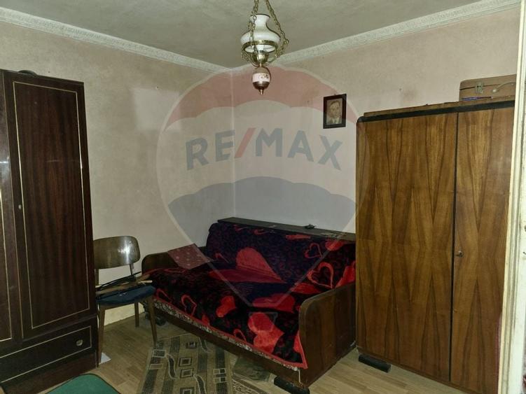 Apartament 2 camere de v&acirc;nzare,Str.Panselelor- ideal pentru investiție - 3