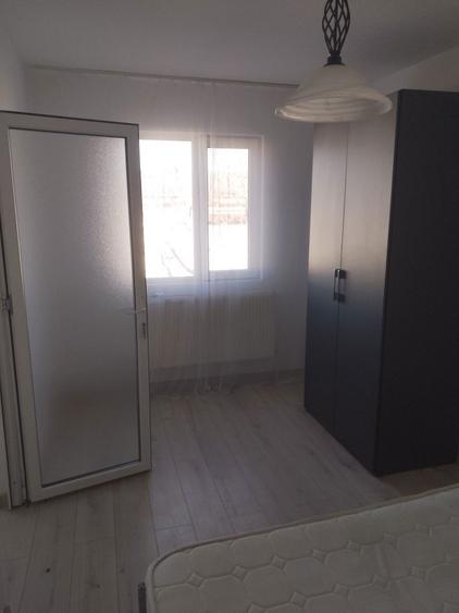 Inchiriez apartament 2 camere - 5