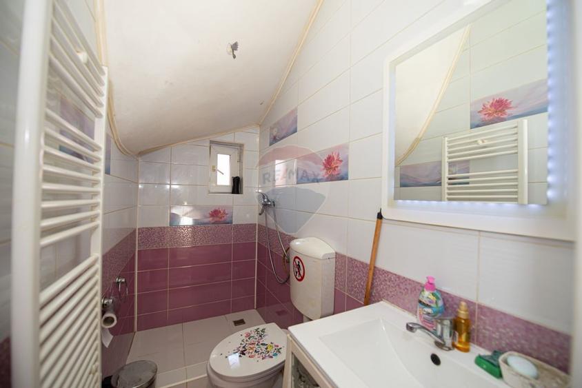 Casa de vanzare cu garaj,  Prelungirea Ghencea, Ghencea, Sector 6 - 13