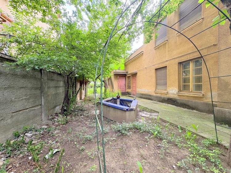 Casa individuala de vanzare - langa Maternitatea Bega - 2