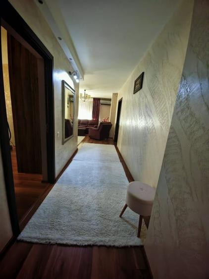 3 CAMERE | INEL 2 | BLOC 2015 - 12