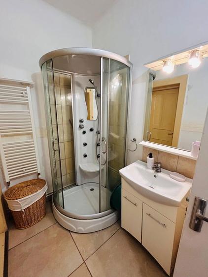 Inchiriez apartament 2camere - 4