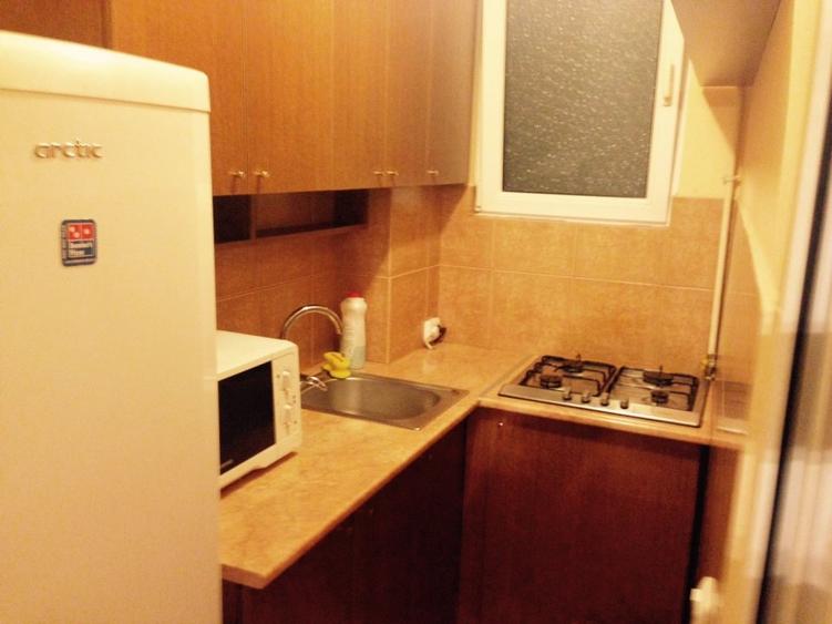 Inchiriere apartament 2 camere decomandat - 3