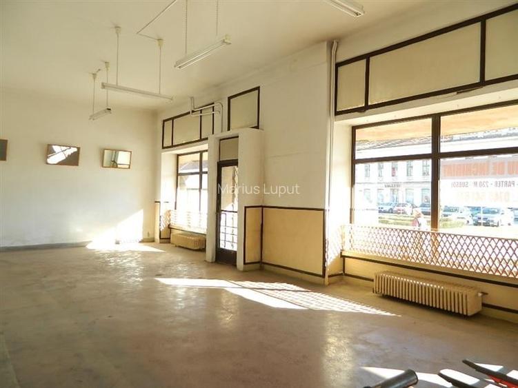 Spatiu comercial 100 mp , Bdul Iuliu Maniu Iosefin Spatiu comercial 100 mp , Bdul Iuliu Maniu Iosefin