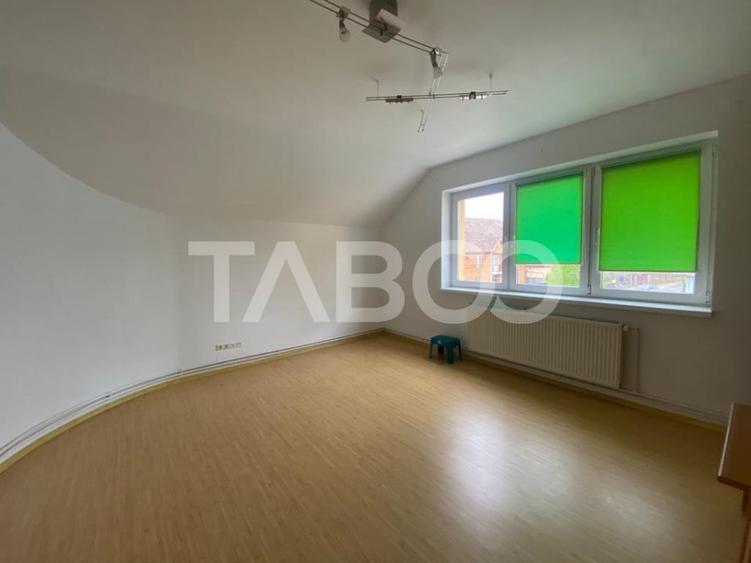 Spatiu birouri 80 mpu 2 camere loc de parcare cartier Strand Sibiu - 3