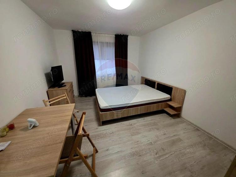 Apartament cu 1 camere de vanzare in zona 1 Mai - 11