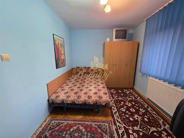 Apartament cu 2 camere semidecomandat, mobilat în Lipovei