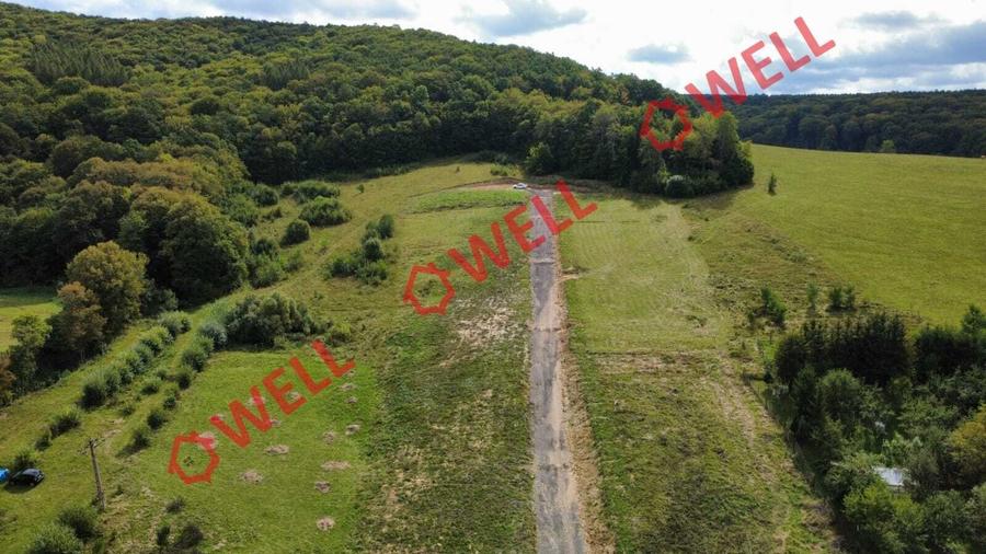 De vânzare 9 parcele de teren intravilan în localitatea Vâlcele, la ieșirea spre - 7