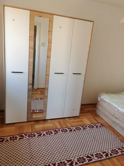 Inchiriez apartament cu 3 camere - 2