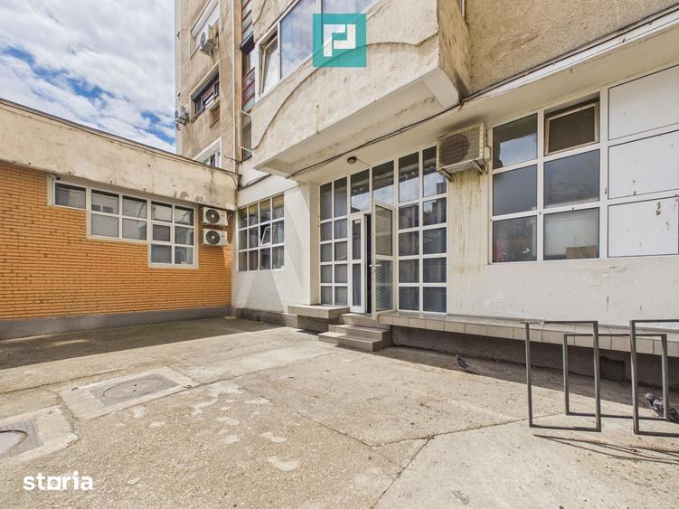 Spațiu comercial, de 245 mp, în Șega
