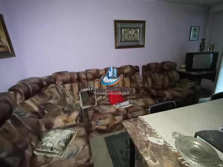 Apartament 4 camere semidecomandat, 2 bai, zona Spital Piatra Neamt - 4