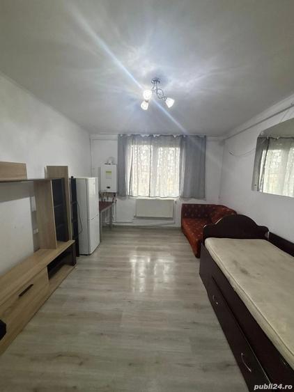 De vanzare garsoniera, etaj intermediar, mobilata si utilata, 26.500 euro - 2