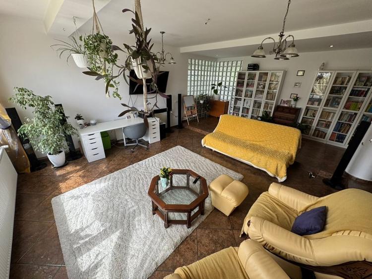 Casa cu pozitionare buna in Cristian - 3