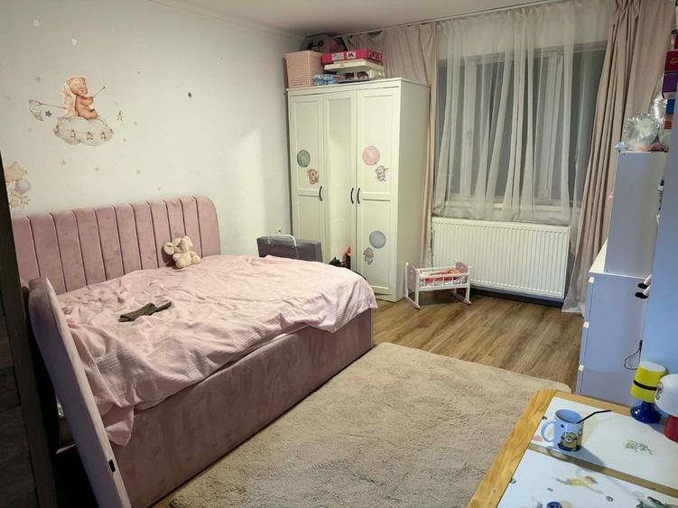 Apartament cu 3 camere decomandat - 2