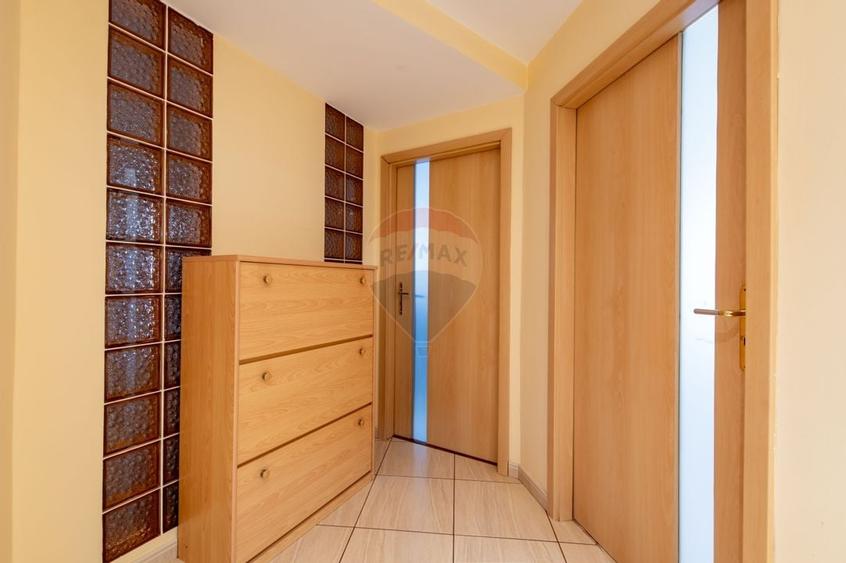 DE INCHIRIAT Apartament cu 4 camere în zona Scriitorilor - 18