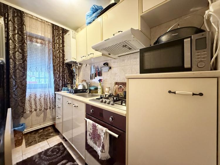 Constanta - Școala 8 - Apartament  cu 3 camere, mobilat complet - 8