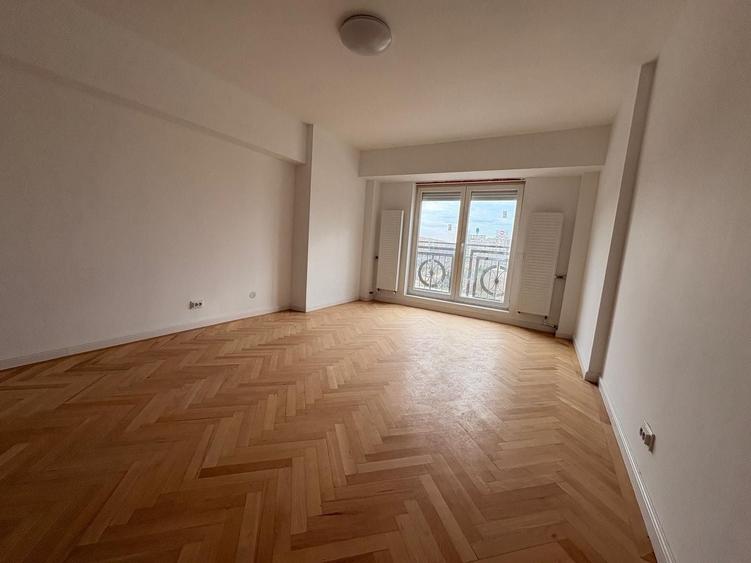 Ultracentral Unirii | 4 Camere Spațios cu Vedere la Parc | Bloc 1989 - 3