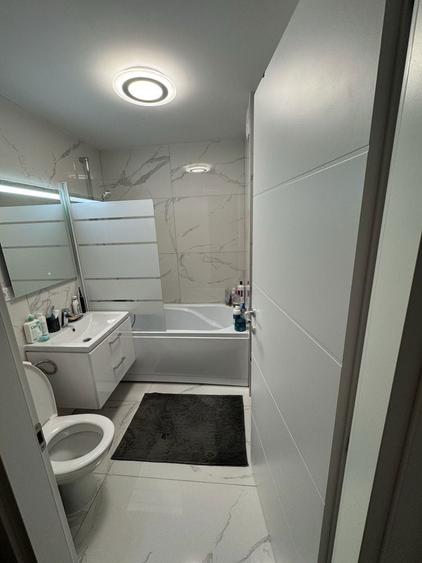 Inchiriez apartament - 3