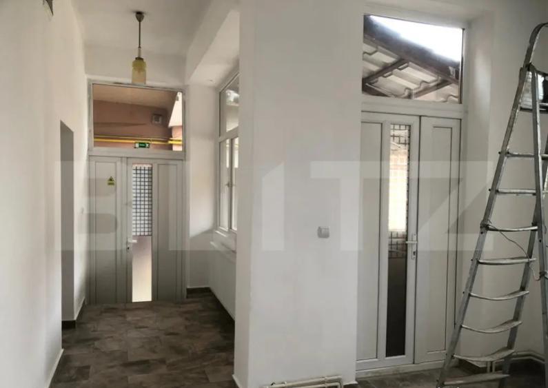 De vanzare spatiu de birouri /comercial , 76,32 , zona Centr - 2