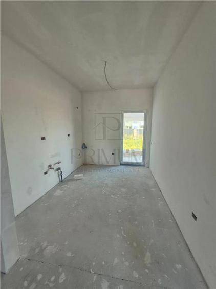 Duplex cu 3 camere cu Canalizare în Moșnița Nouă