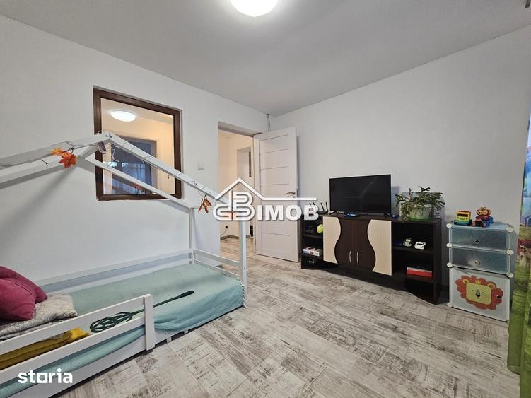 Casă cu 4 camere cu Teren 360 Mp în Ulmi