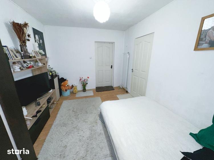 Casă cu 3 camere cu Teren 1176 Mp în Central