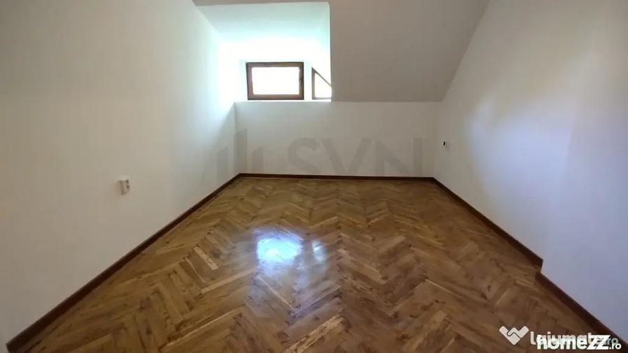 Apartament cu 3 camere decomandat în Capitale